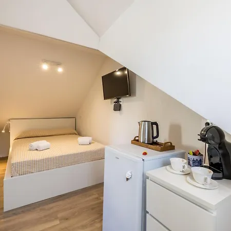 Apartment Casa Vlatka-cozy & Hvar Town