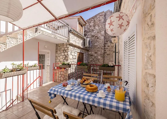 Casa Vlatka-cozy & *